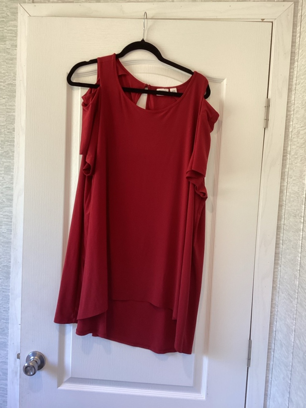 Cato Red Cold-Shoulder Blouse 26/28W EUC